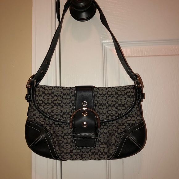 COACH Retro Signature Fabric & Leather Hobo purse - Picture 2 of 10